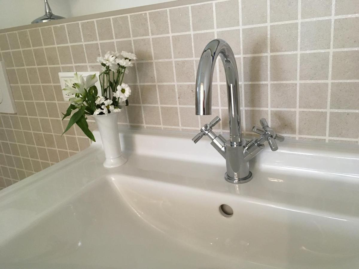 Grosszuegiges Appartement -Ruhig Und Doch Zentral Odenthal Ngoại thất bức ảnh